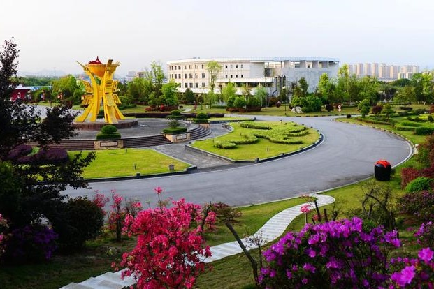 Huanghelou Forest Wine Town
